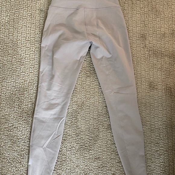 Lululemon wunder under criss cross mesh legging - Picture 2 of 3